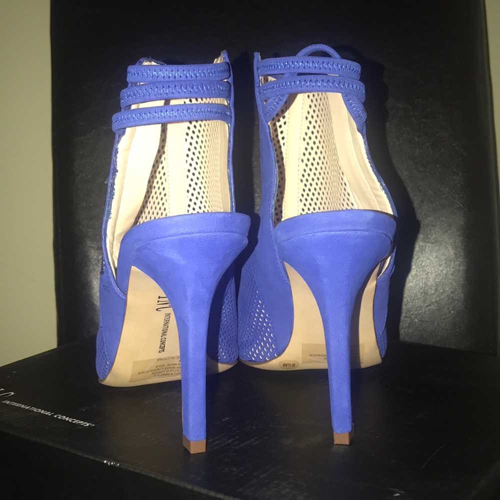 Heels - Picture 4 of 4